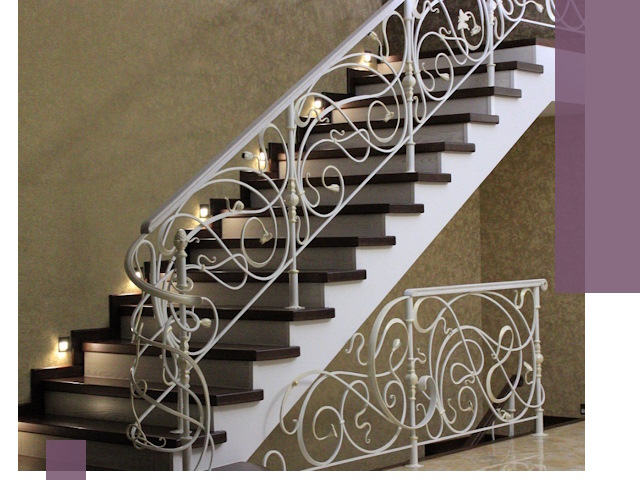 Кованые лестницы под ключ в Северодвинске — изготовление и монтаж