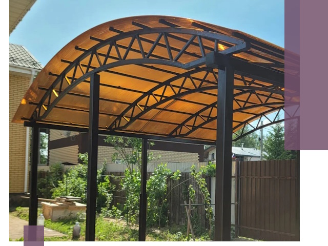 Изготовление навесов под ключ в Северодвинске из качественных материалов