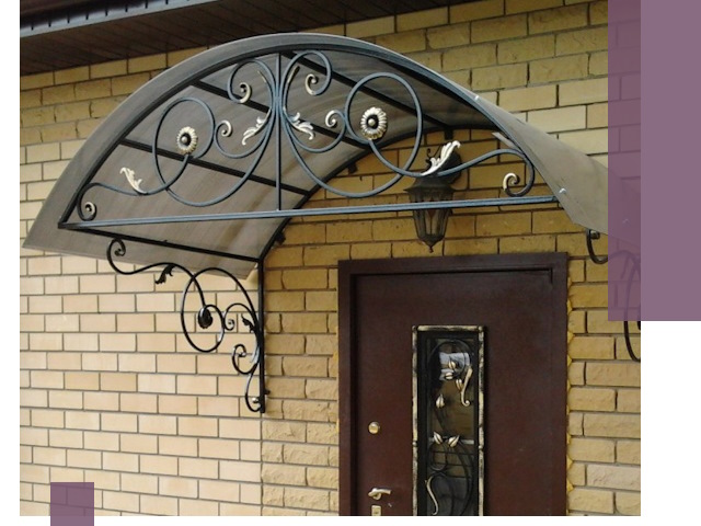 Изготовление козырьков из металла под ключ в Северодвинске