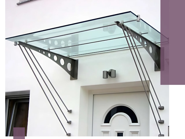 Козырьки над входом под ключ в Северодвинске — изготовление и монтаж