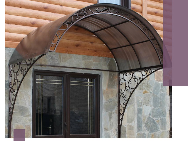Арочные козырьки под ключ в Северодвинске: изготовление и монтаж
