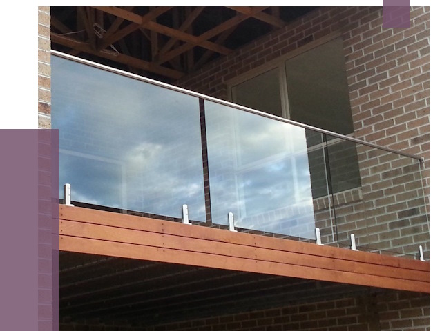 Стеклянные парапеты на крыше и террасе в Северодвинске от 11386 руб. | ПРОЛЁТ-Свр
