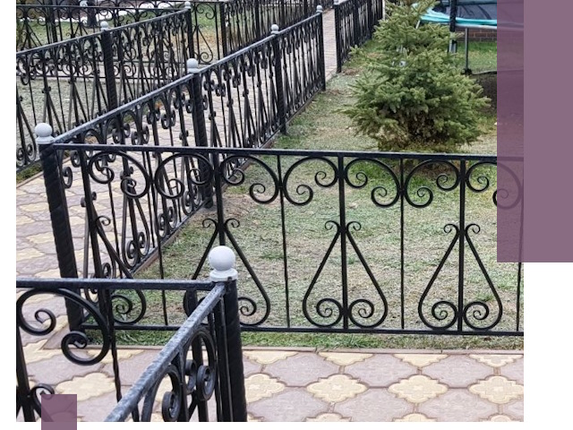 Кованые газонные ограждения под ключ в Северодвинске